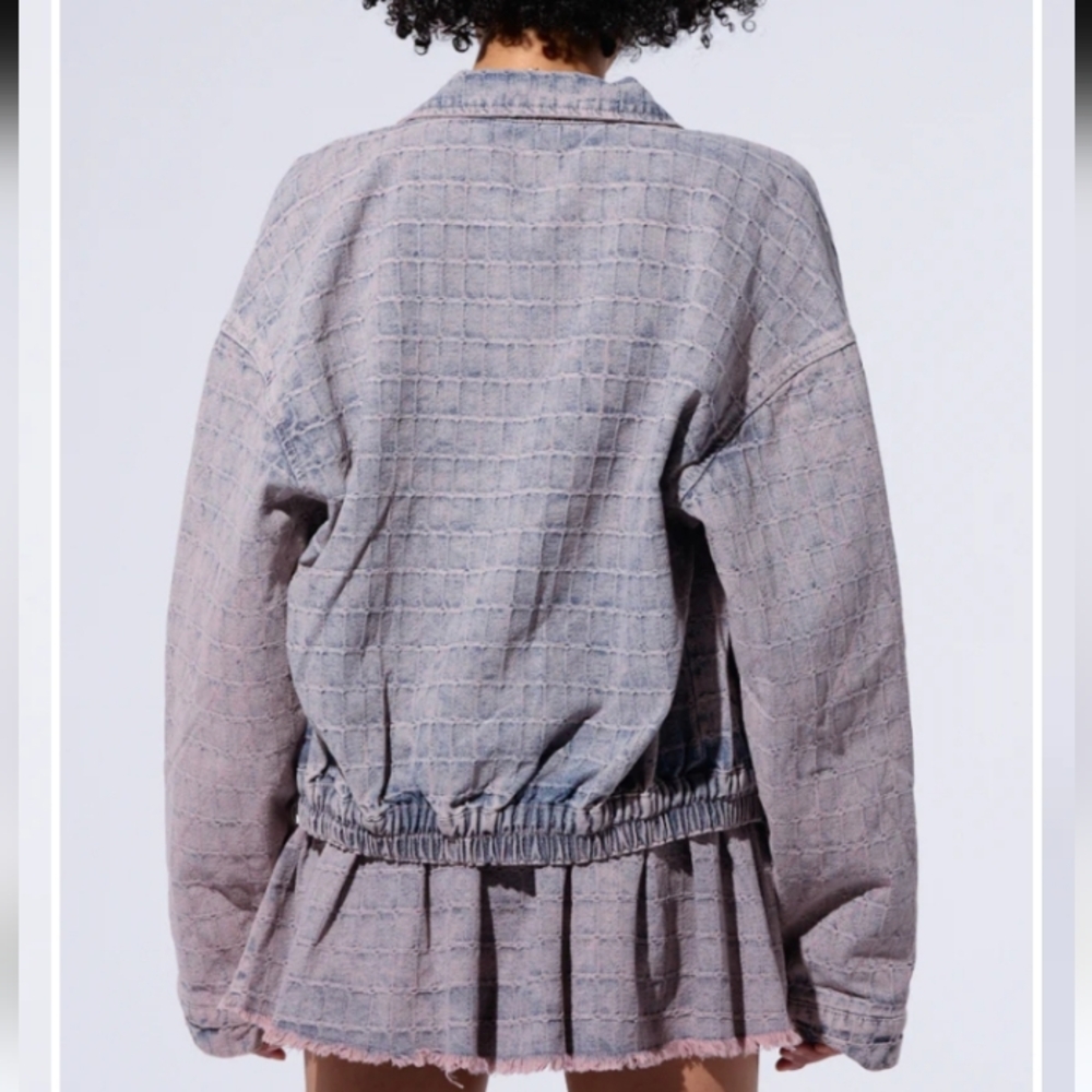 AKIRA Button Down Top/Shacket - Picture 3 of 8